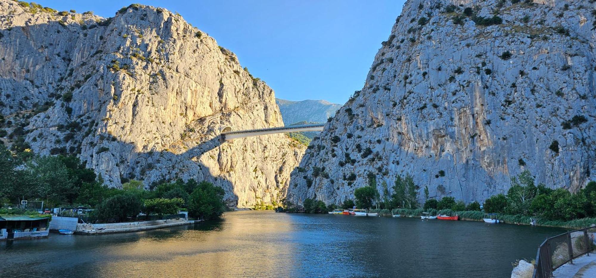 Apartments Dalmacija Omiš Exteriör bild