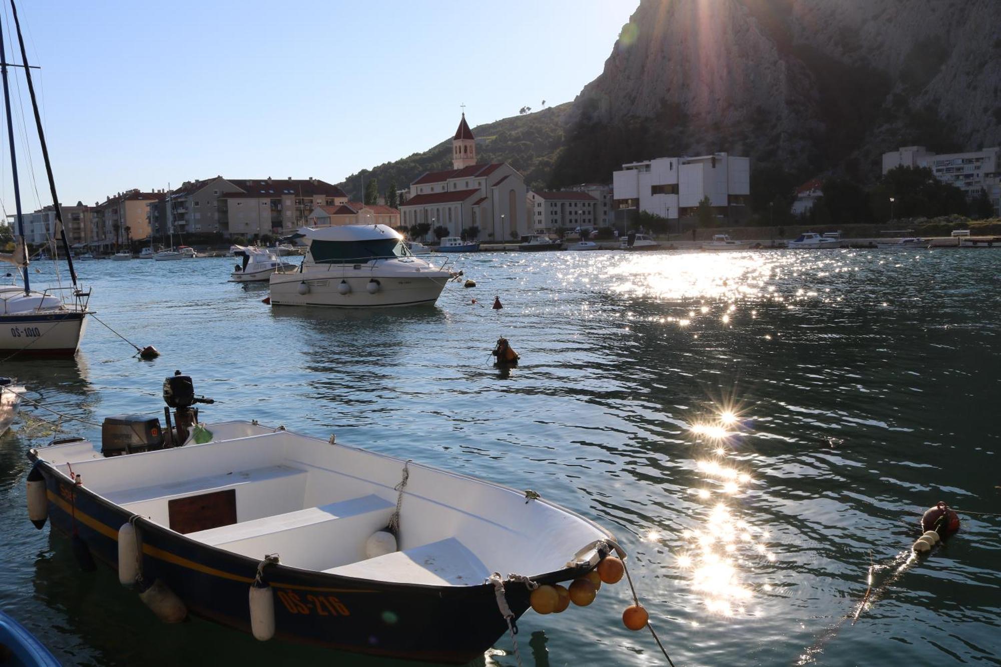 Apartments Dalmacija Omiš Exteriör bild